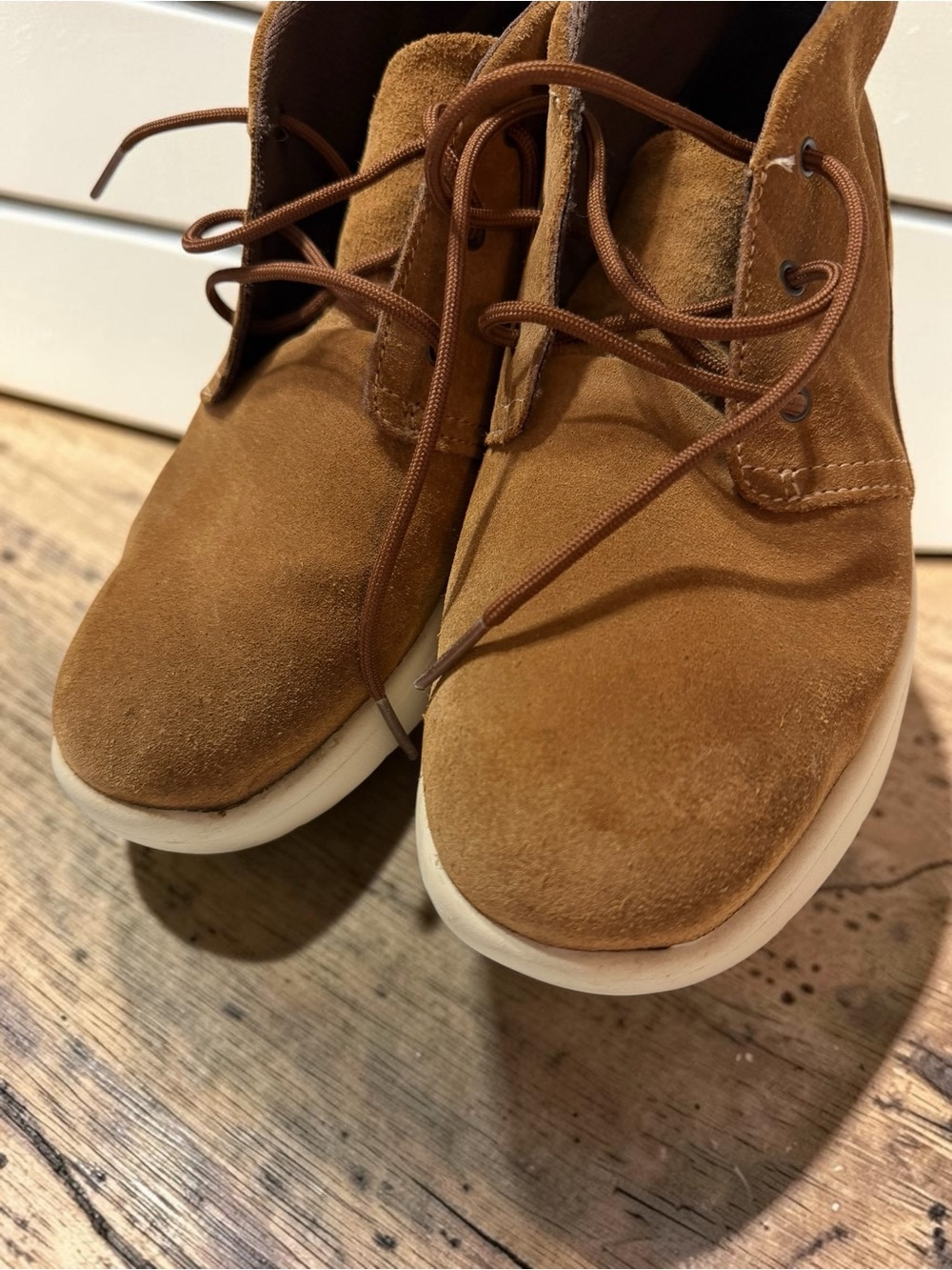 UGG Suede Chukka Boots Womens 5 Tan Lace Up Treadlite Sole Ankle Boot - Picture 13 of 15